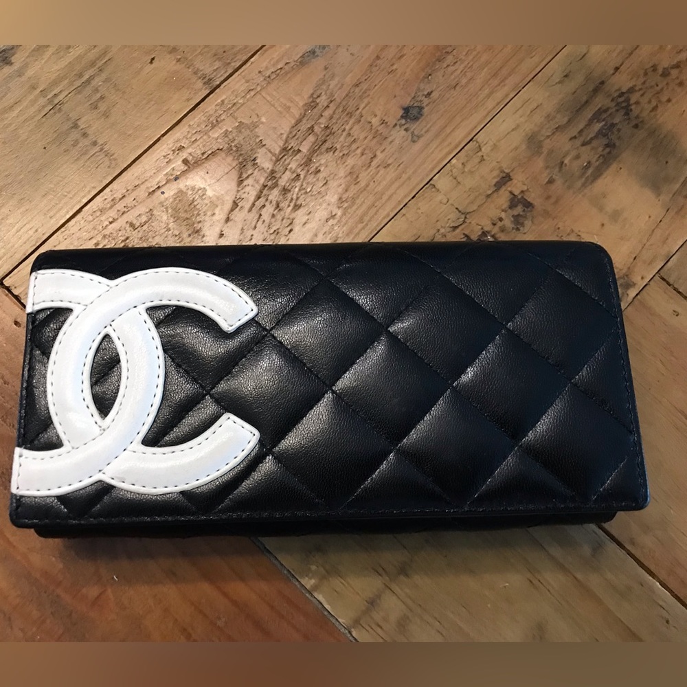 Chanel wallet
